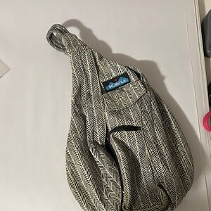 Kavu Black and White Patterned Sling Bag
